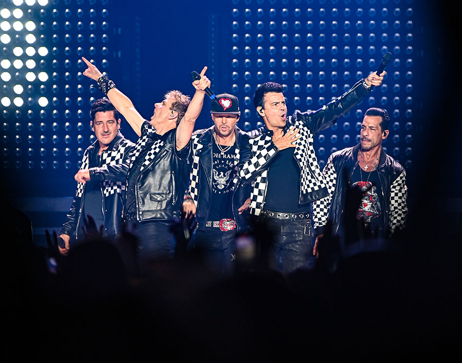 New Kids on the Block Kicks Off Magic Summer Tour setlist.fm